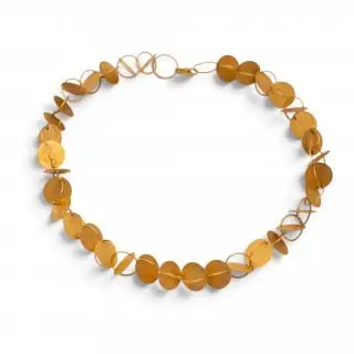 A handmade gold fantasy link necklace – kavel bij Veilinggebouw De Zwaan, Amsterdam