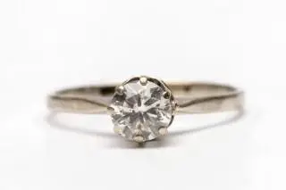 A diamond solitair ring – kavel bij Veilinggebouw De Zwaan, Amsterdam