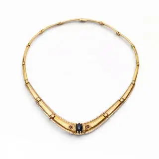 A 1980's sapphire and ruby choker necklace – kavel bij Veilinggebouw De Zwaan, Amsterdam