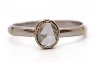 A diamond solitair ring – kavel bij Veilinggebouw De Zwaan, Amsterdam