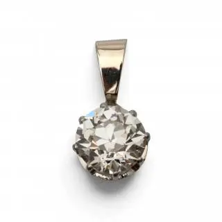 A diamond solitair pendant – kavel bij Veilinggebouw De Zwaan, Amsterdam