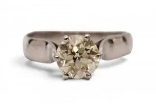 A diamond solitair ring – kavel bij Veilinggebouw De Zwaan, Amsterdam