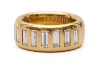A sleeky designed diamond ring – kavel bij Veilinggebouw De Zwaan, Amsterdam