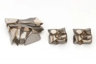 A silver brooch and earrings, by Björn Weckström for Lapponia – kavel bij Veilinggebouw De Zwaan, Amsterdam