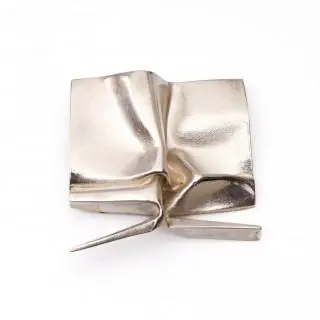 A silver brooch, Skulptor, by Björn Weckström for Lapponia – kavel bij Veilinggebouw De Zwaan, Amsterdam