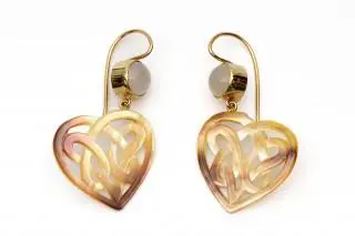 A pair of handmade gem-set earrings – kavel bij Veilinggebouw De Zwaan, Amsterdam