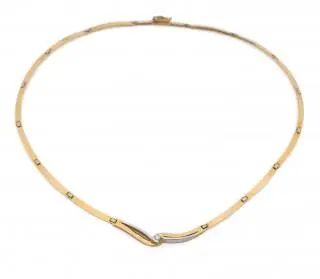 A two tone gold choker necklace – kavel bij Veilinggebouw De Zwaan, Amsterdam