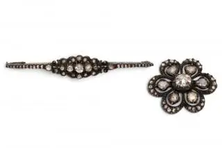 Two silver and gold rose-cut diamond brooches – kavel bij Veilinggebouw De Zwaan, Amsterdam