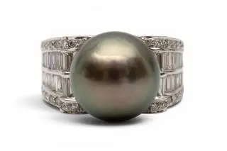 A diamond and pearl ring – kavel bij Veilinggebouw De Zwaan, Amsterdam