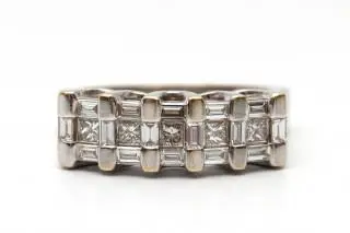 A diamond ring – kavel bij Veilinggebouw De Zwaan, Amsterdam