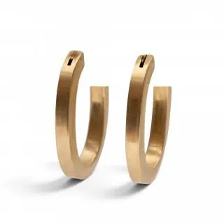 A pair of oval hoop earrings – kavel bij Veilinggebouw De Zwaan, Amsterdam