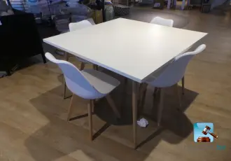 Table et chaises – kavel bij Clicpublic