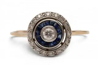 A diamond and sapphire target ring – kavel bij Veilinggebouw De Zwaan, Amsterdam