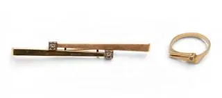 A diamond ring and bar brooch – kavel bij Veilinggebouw De Zwaan, Amsterdam