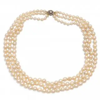 A pearl necklace en chute – kavel bij Veilinggebouw De Zwaan, Amsterdam