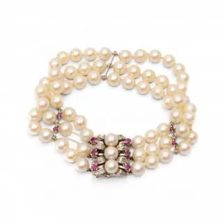 A ruby and pearl bracelet – kavel bij Veilinggebouw De Zwaan, Amsterdam
