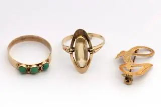 Two rings and a brooch – kavel bij Veilinggebouw De Zwaan, Amsterdam