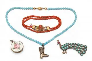 Various pieces of jewellery – kavel bij Veilinggebouw De Zwaan, Amsterdam