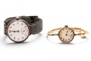 Two early 20th century wristwatches – kavel bij Veilinggebouw De Zwaan, Amsterdam
