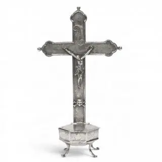 Wijwaterbakje met kruis, crucifix en Adam's schedel, vermoedelijk België, 18e eeuw en later – kavel bij Veilinggebouw De Zwaan, Amsterdam