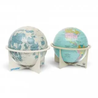 Twee metalen globes, Scan-Globes, Denemarken, circa 1970 – kavel bij Veilinggebouw De Zwaan, Amsterdam