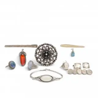 Diverse zilveren sieraden – kavel bij Veilinggebouw De Zwaan, Amsterdam