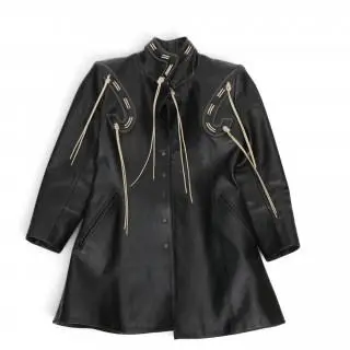Atelier Fong Leng leather jacket with straps, circa 70-80s – kavel bij Veilinggebouw De Zwaan, Amsterdam