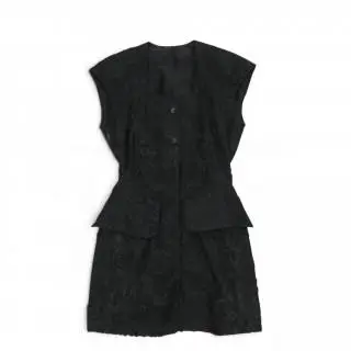 Atelier Fong Leng dress with black lace, circa 70-80s – kavel bij Veilinggebouw De Zwaan, Amsterdam