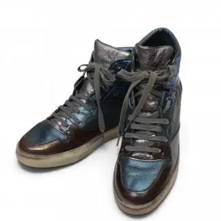 Balenciaga high top metalic blue and grey sneakers, circa 2016 – kavel bij Veilinggebouw De Zwaan, Amsterdam
