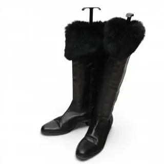 Bally knee high black leather boots with fur, circa 80s-90s – kavel bij Veilinggebouw De Zwaan, Amsterdam