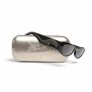 Jean Paul Gaultier black Dragun Suns sunglasses, circa 90s – kavel bij Veilinggebouw De Zwaan, Amsterdam
