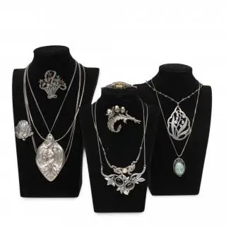 A collection of mostly silver art nouveau and early 20th jewellery – kavel bij Veilinggebouw De Zwaan, Amsterdam
