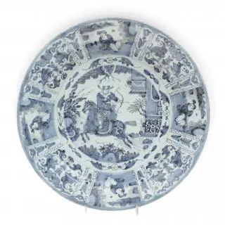 Delft, blauw-witte aardewerk chinoiserie schotel, 17e eeuw – kavel bij Veilinggebouw De Zwaan, Amsterdam