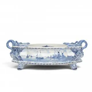 Boch Frères Keramis, een blauwwit aardewerken jardinière, ca. 1900 – kavel bij Veilinggebouw De Zwaan, Amsterdam