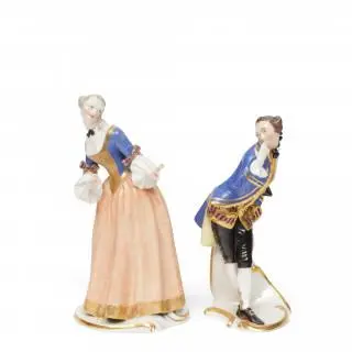 Nymphenburg, paar porseleinen sculpturen, 'Isabella en Octavio', laat 19e eeuw – kavel bij Veilinggebouw De Zwaan, Amsterdam