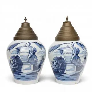 Delft, paar blauw wit aardewerk tabakspotten, circa 1800 – kavel bij Veilinggebouw De Zwaan, Amsterdam