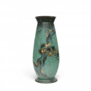 Paul Haustein (1880-1944), koperen vaas met floraal decor, uitvoering W.M.F – kavel bij Veilinggebouw De Zwaan, Amsterdam