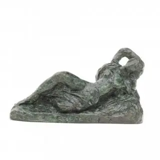 Mari Andriessen (1897-1979), groen gepatineerd bronzen sculptuur, 'liggend naakt' – kavel bij Veilinggebouw De Zwaan, Amsterdam