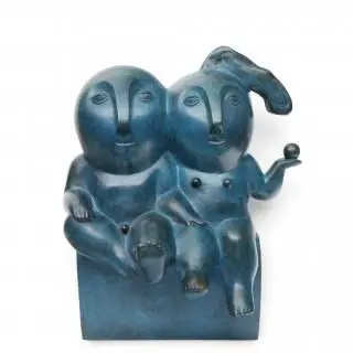 Odile Kinart (geb. 1945), blauw gepatineerd bronzen sculptuur, 'La Balle', 2002 – kavel bij Veilinggebouw De Zwaan, Amsterdam