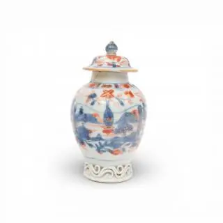 China, an Imari porcelain tea-caddy and cover, 18th century – kavel bij Veilinggebouw De Zwaan, Amsterdam