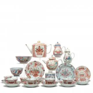 China, a collection of 'Amsterdams Bont' porcelain, 18th century – kavel bij Veilinggebouw De Zwaan, Amsterdam