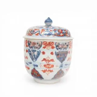 China, an Imari porcelain jar and cover, 18th century – kavel bij Veilinggebouw De Zwaan, Amsterdam