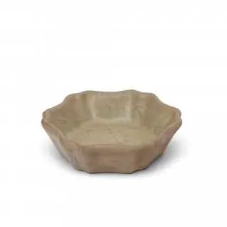 China, a Song-style celadon-glazed porcelain flower-shaped dish, 18th-19th century – kavel bij Veilinggebouw De Zwaan, Amsterdam