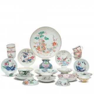 China, a collection of famille rose porcelain, 18th-19th centuries – kavel bij Veilinggebouw De Zwaan, Amsterdam