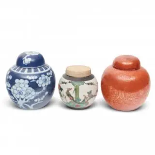 China, three various ginger jars, 20th century – kavel bij Veilinggebouw De Zwaan, Amsterdam