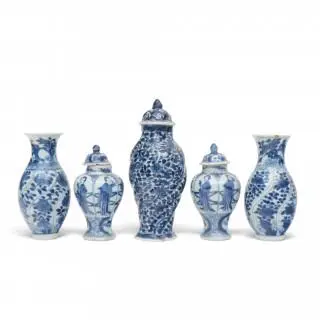 China, a collection of blue and white porcelain vases, 18th century – kavel bij Veilinggebouw De Zwaan, Amsterdam