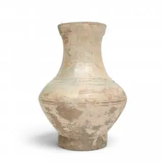 China, a green-glazed earthenware vase, Han dynasty (206 BC- 220 AD) – kavel bij Veilinggebouw De Zwaan, Amsterdam