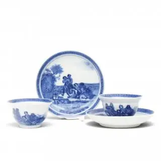 China, a pair of blue and white export porcelain mythological cups and saucers, ca. 1775-1800 – kavel bij Veilinggebouw De Zwaan, Amsterdam