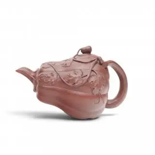 China, an Yixing earthenware teapot and cover, modern – kavel bij Veilinggebouw De Zwaan, Amsterdam