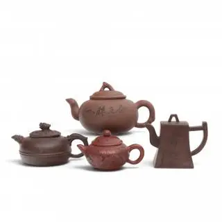 China, four Yixing earthenware teapots and covers, modern – kavel bij Veilinggebouw De Zwaan, Amsterdam